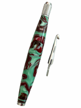 Load image into Gallery viewer, Crochet Handle &amp; Hook Set (Extra Long) - Crimson Mint
