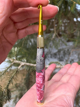 Load image into Gallery viewer, Crochet Handle &amp; Hook Set - Primrose Skinny (short for pencil grippers)
