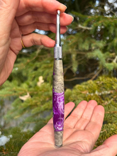 Load image into Gallery viewer, Crochet Handle &amp; Hook Set (Extra Long) - Purple Agate
