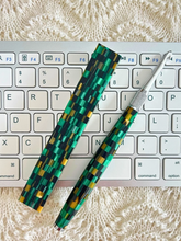 Load image into Gallery viewer, Crochet Handle &amp; Hook Set (Extra Long) - Computer MATRIX Speciality
