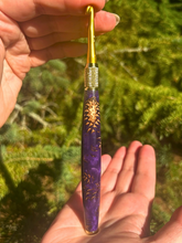 Load image into Gallery viewer, Crochet Handle &amp; Hook Set (Extra Long) - PURPLE Pinecone Speciality
