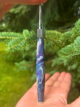 Load image into Gallery viewer, Crochet Handle &amp; Hook Set (Extra Long) - July - 6.25” special length
