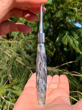 Load image into Gallery viewer, Crochet Handle &amp; Hook Set - Tiffany Glass (Short for pencil grippers)
