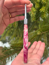 Load image into Gallery viewer, Crochet Handle &amp; Hook Set (Extra Long) - Candy Cloud
