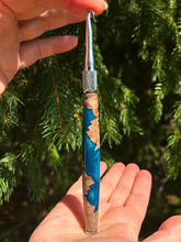 Load image into Gallery viewer, Crochet Handle &amp; Hook Set (Extra Long) - Poseidon
