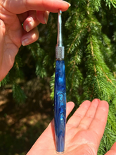 Load image into Gallery viewer, Crochet Handle &amp; Hook Set (Extra Long) - Indigo Starburst
