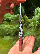 Load image into Gallery viewer, Crochet Handle &amp; Hook Set (Extra Long) - Maple Burl Speciality - Samurai
