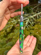 Load image into Gallery viewer, Crochet Handle &amp; Hook Set (Extra Long) - Galapagos Green (2) Mosaic Explosion
