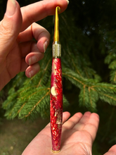 Load image into Gallery viewer, Crochet Handle &amp; Hook Set (Extra Long) - Flower &amp; Feather Speciality Piece “Love
