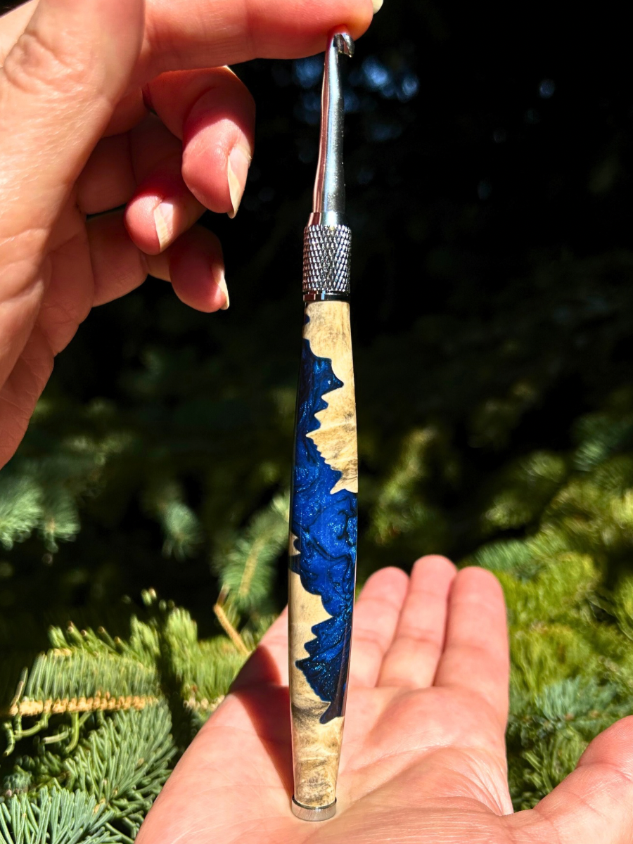 Crochet Handle & Hook Set (Extra Long) - Blue Torrent