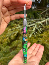 Load image into Gallery viewer, Crochet Handle &amp; Hook Set (Extra Long) - Galapagos Green (2) Mosaic Explosion
