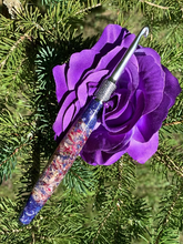 Load image into Gallery viewer, Crochet Handle &amp; Hook Set (Extra Long) - Cornflower “Fireworks” Speciality (Real Flowers)
