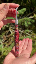 Load and play video in Gallery viewer, Crochet Handle &amp; Hook Set (Extra Long) - SWEETHEART Speciality Pinecone Speciality
